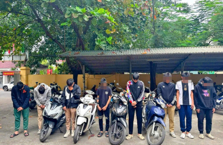 Từ clip người dân phản ánh, xử phạt nhóm thanh niên “thích thể hiện” trên cầu Vĩnh Tuy