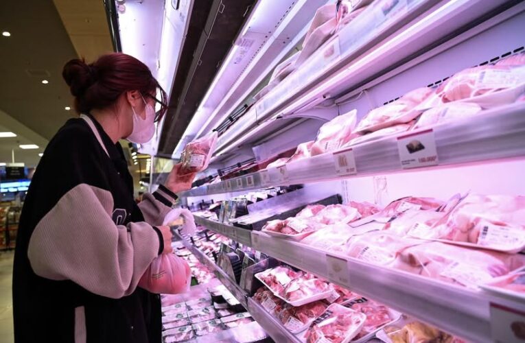 Buộc tiêu huỷ 1,23 triệu con lợn, Tết Nguyên đán giá thịt lợn có thể tăng mạnh