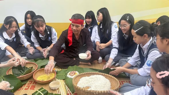 Phú Thọ khởi động tour du lịch học đường từ ngôi đình cổ 300 năm tuổi